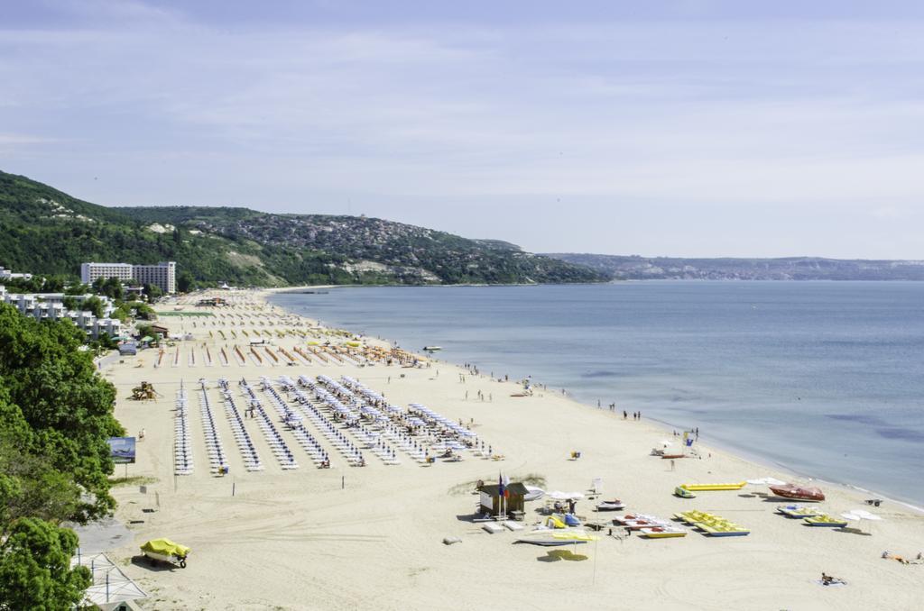 Althea Hotel Albena Bagian luar foto