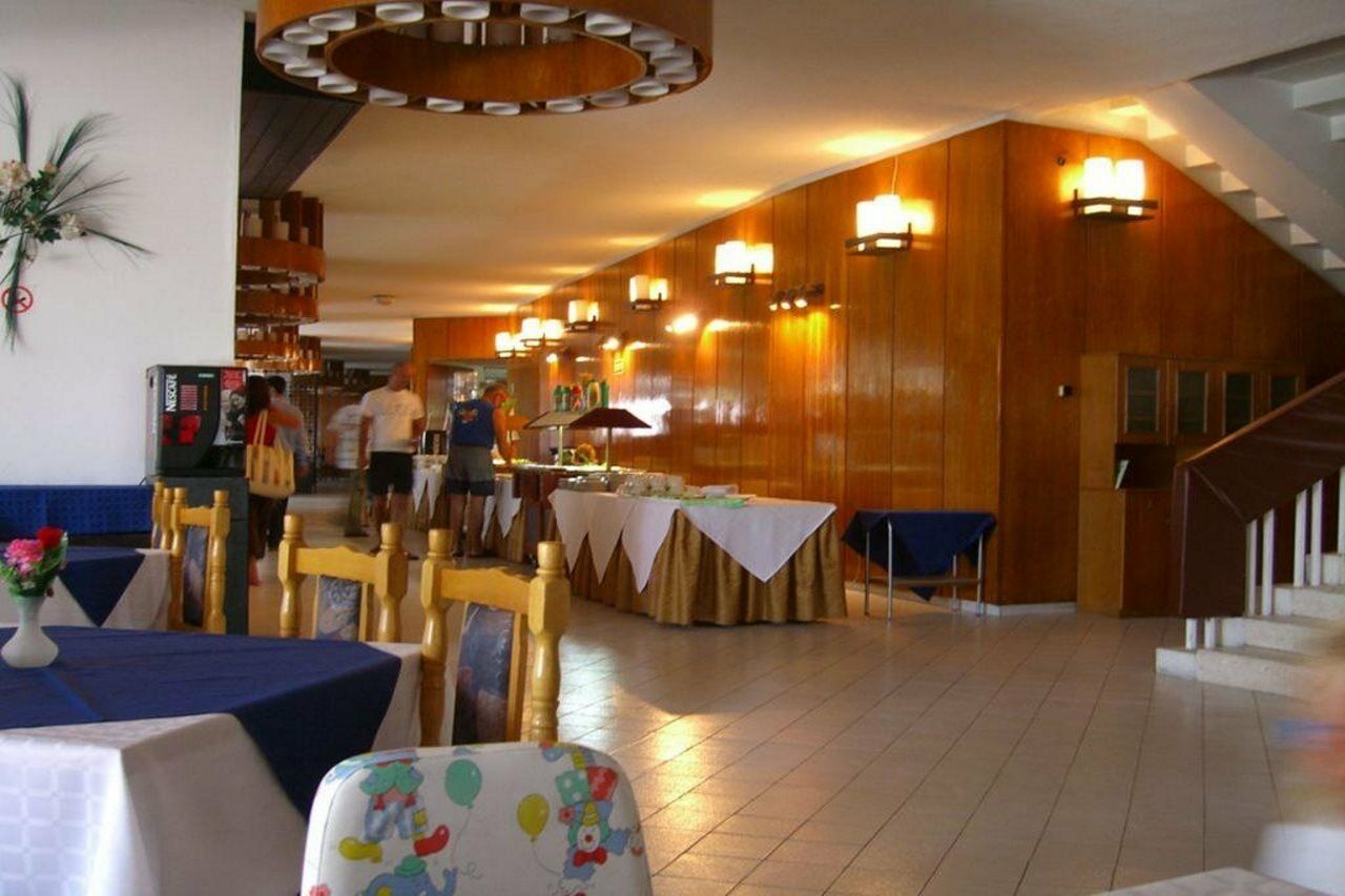 Althea Hotel Albena Bagian luar foto